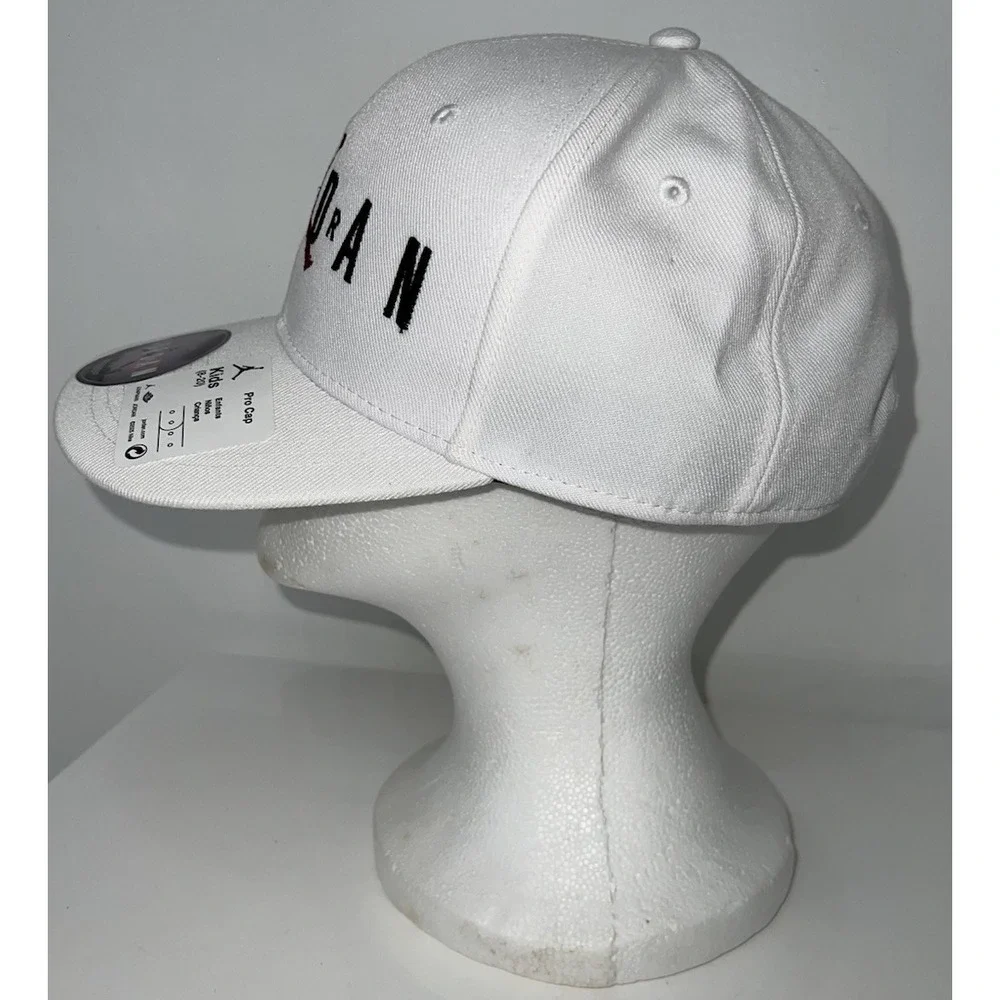 (8)Nike Air Jordan Kids Hat White Snapback Cap Jumpman  Boys Logo Size 8-20